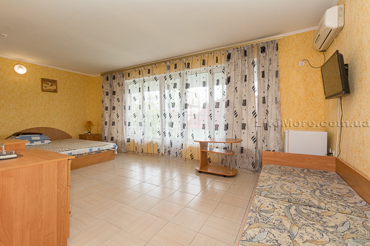 Затока, фото номера базы отдыха Эллада