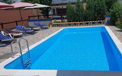 Бази відпочинку на березі моря з басейном та харчуванням Одеська область Кароліно-Бугаз