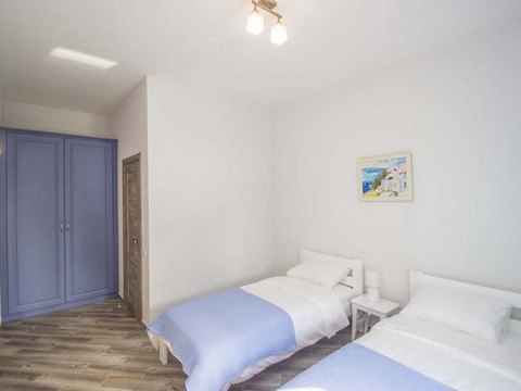 Кароліно-Бугаз недорогий готель Irini з кухнею