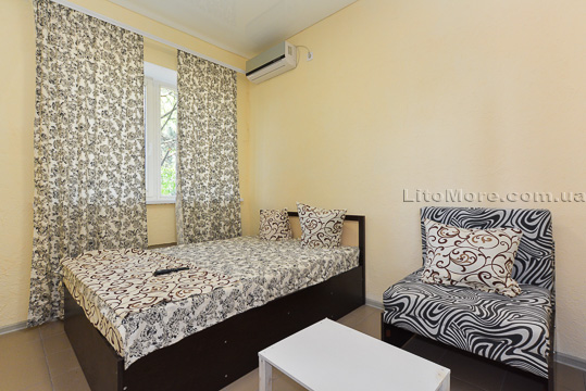 Кароліно-Бугаз пансіонат Одеса готель на березі моря