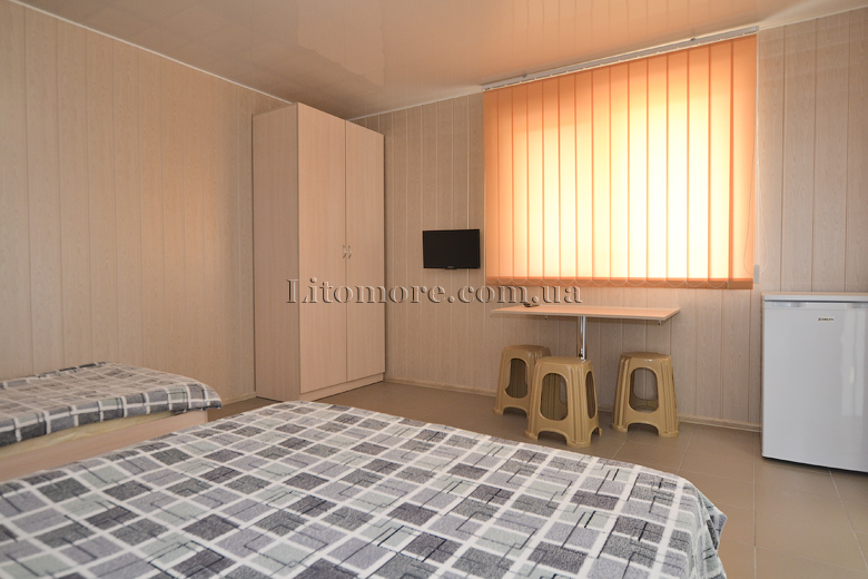 Приморське база відпочинку Південь, фото номери