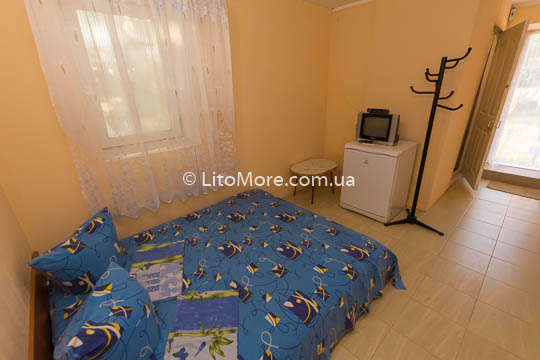 Приморське база відпочинку Колос