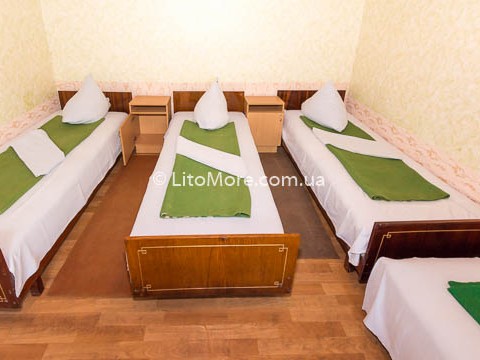 Приморське база відпочинку Металіст