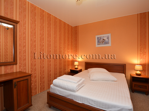 Арабатская стрелка, база отдыха, фото номера