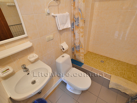 Грибівка, база відпочинку Югами, фото номера