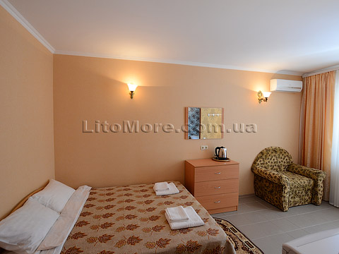 Грибівка, база відпочинку Югами, фото номера