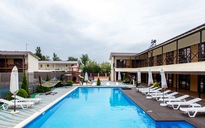 Приморське база відпочинку з басейном Одеська область