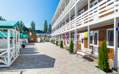 Готель у Коблево біля моря