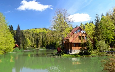 Готель у Карпатах, Озеро Віта, фото