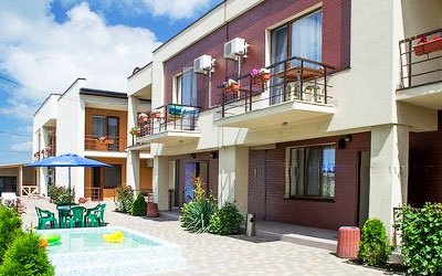 Грибівка бази відпочинку з басейном готель Югами